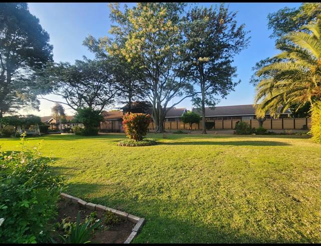 2 BEDROOM TOWNHOUSE FOR SALE IN THREE RIVERS